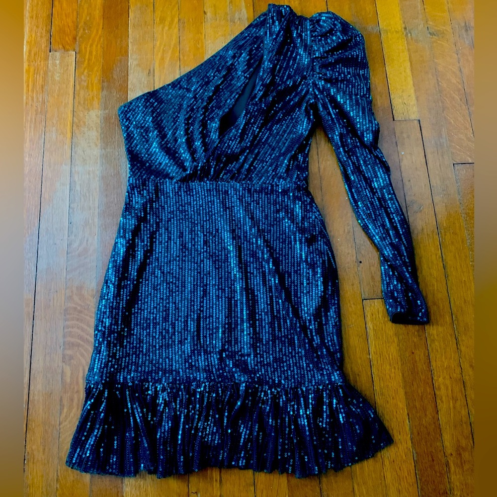 Sequins, size M